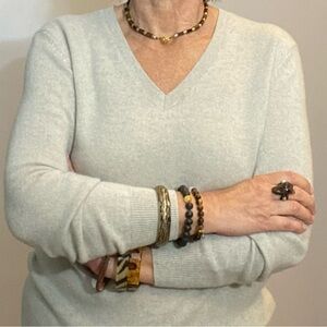 Cashmere V-Neck Sweater tan/gray EUC SMALL